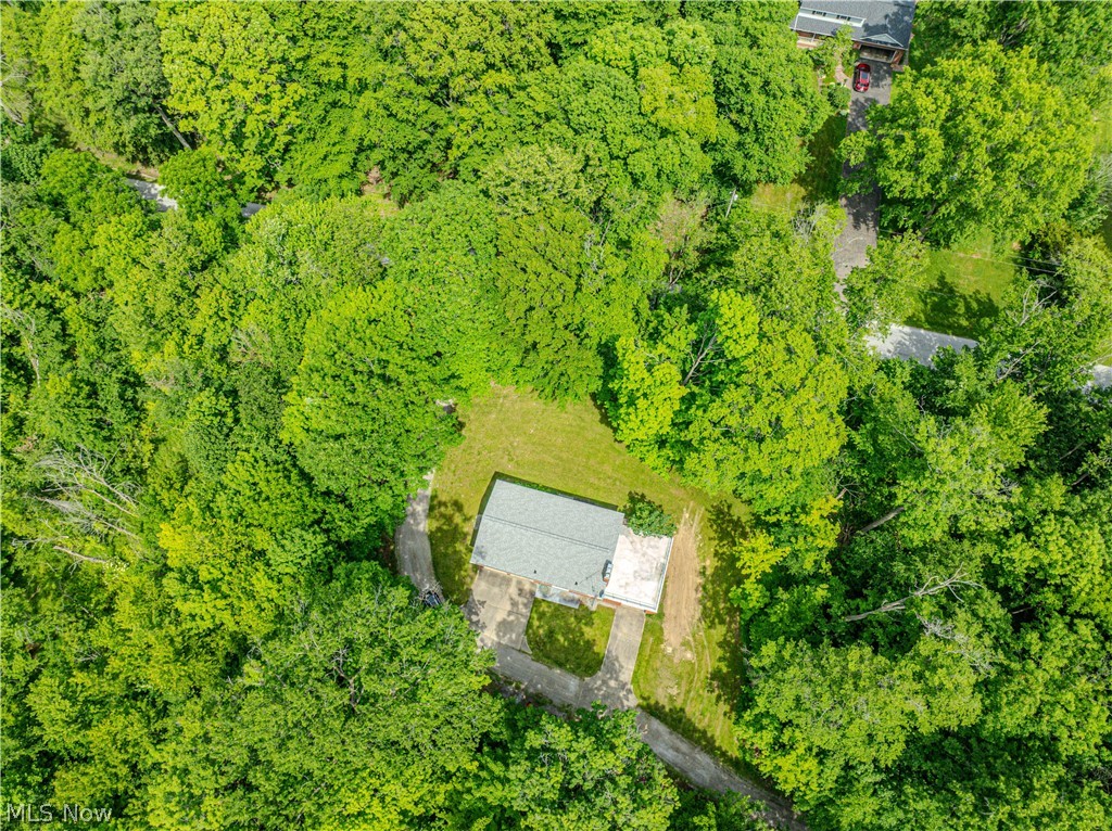 5475 Parks Avenue NE Louisville OH 44641