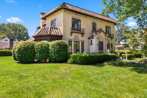 1021 Park Avenue Elyria OH 44035