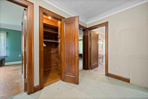 1021 Park Avenue Elyria OH 44035