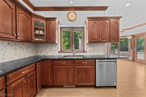 298 Village Drive Broadview Heights OH 44147