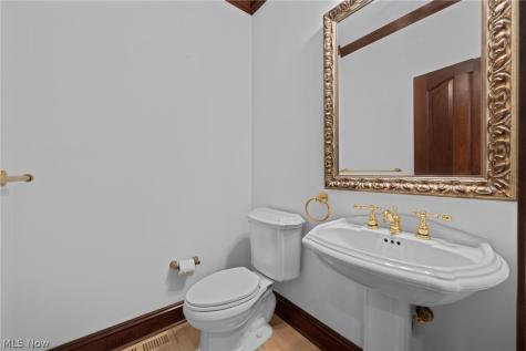 298 Village Drive Broadview Heights OH 44147