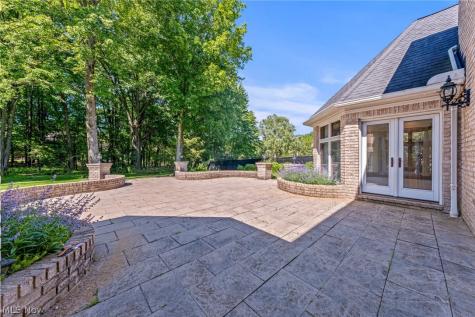 298 Village Drive Broadview Heights OH 44147