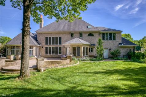 298 Village Drive Broadview Heights OH 44147