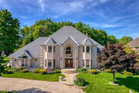 298 Village Drive Broadview Heights OH 44147