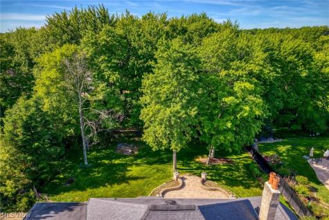 298 Village Drive Broadview Heights OH 44147