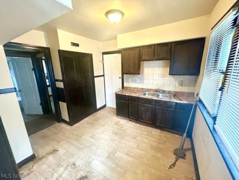 14106 Glenside Road Cleveland OH 44110