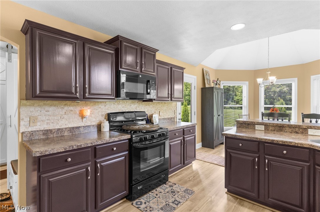 4875 Deerfield Court Mantua OH 44255