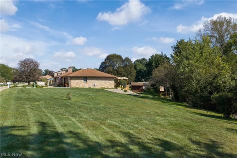2433 Fontana Street NW Massillon OH 44646