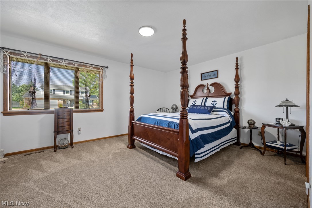 2433 Fontana Street NW Massillon OH 44646