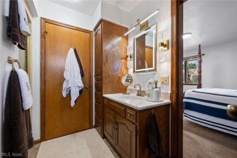 2433 Fontana Street NW Massillon OH 44646