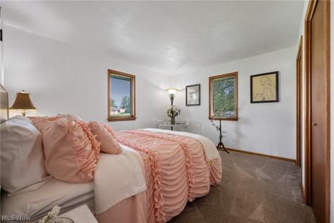 2433 Fontana Street NW Massillon OH 44646