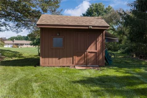 2433 Fontana Street NW Massillon OH 44646