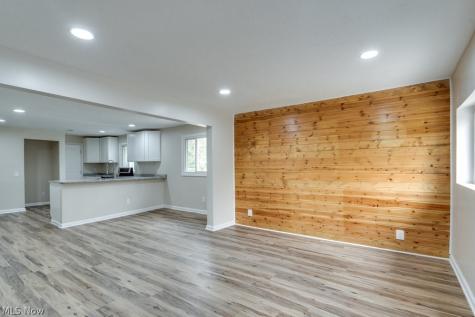 4944 Coleman Drive New Franklin OH 44319