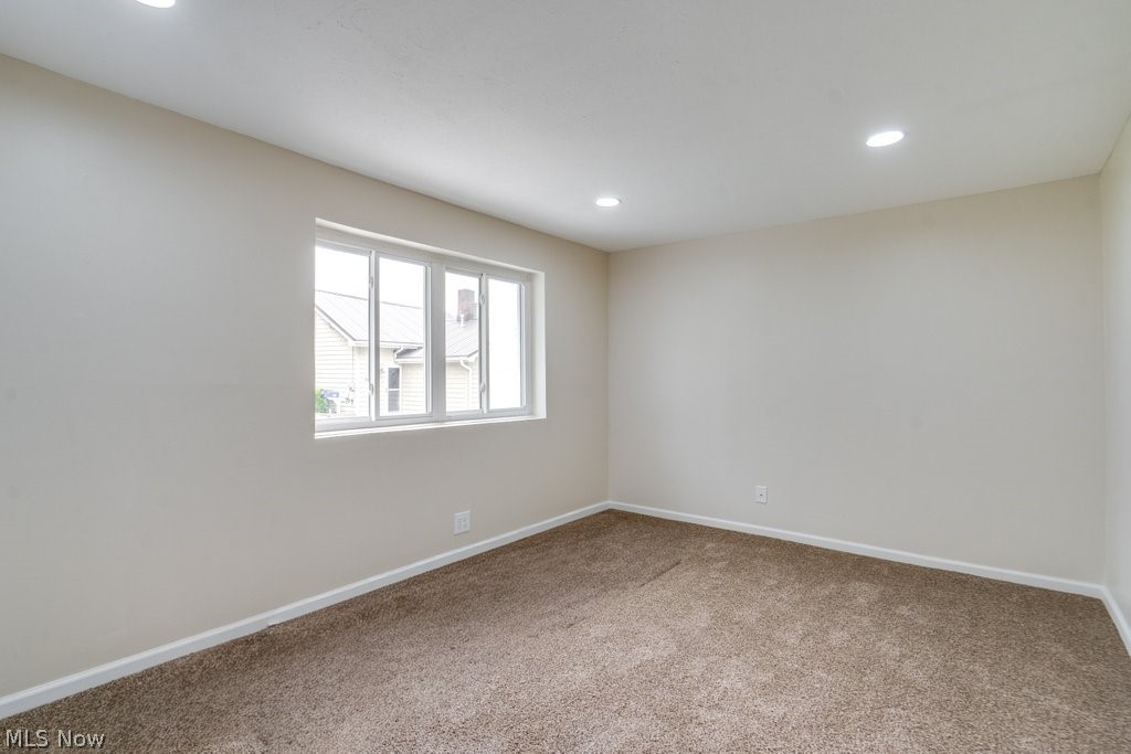 4944 Coleman Drive New Franklin OH 44319