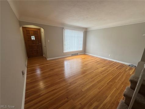 1132 Gordon Road Lyndhurst OH 44124