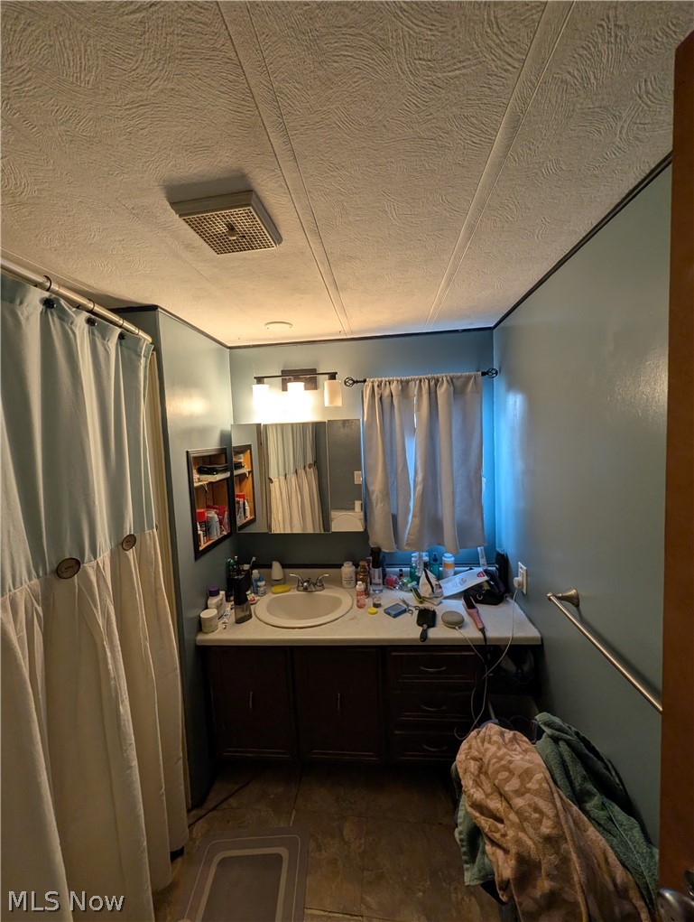 454 Westwoods Amherst OH 44001