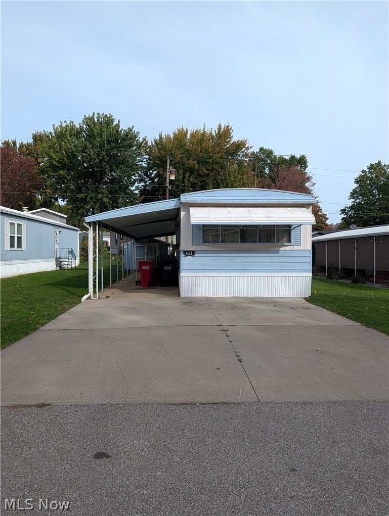 454 Westwoods Amherst OH 44001