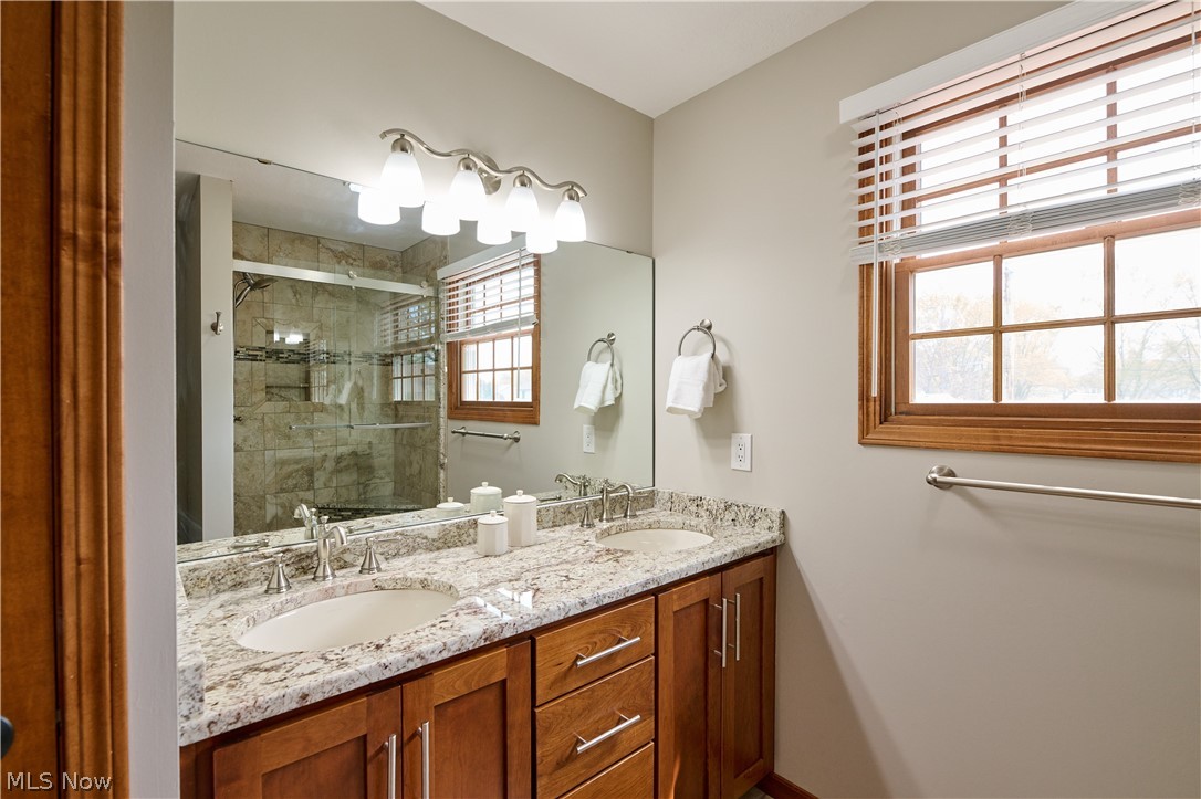 361 Crestview Drive Elyria OH 44035