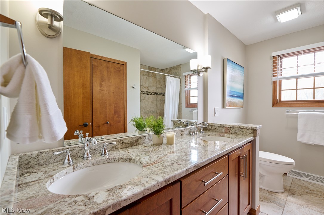 361 Crestview Drive Elyria OH 44035