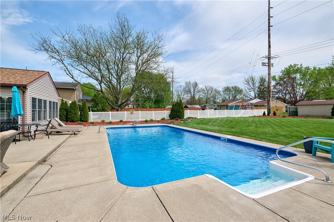 361 Crestview Drive Elyria OH 44035