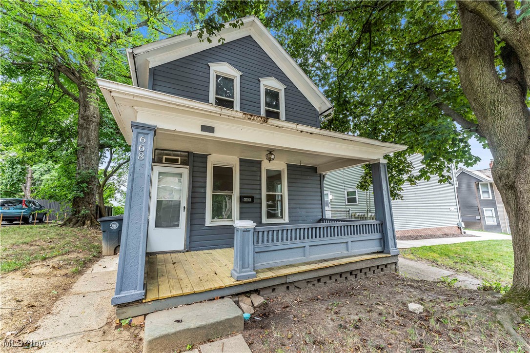 668 Sherman Street Akron OH 44311