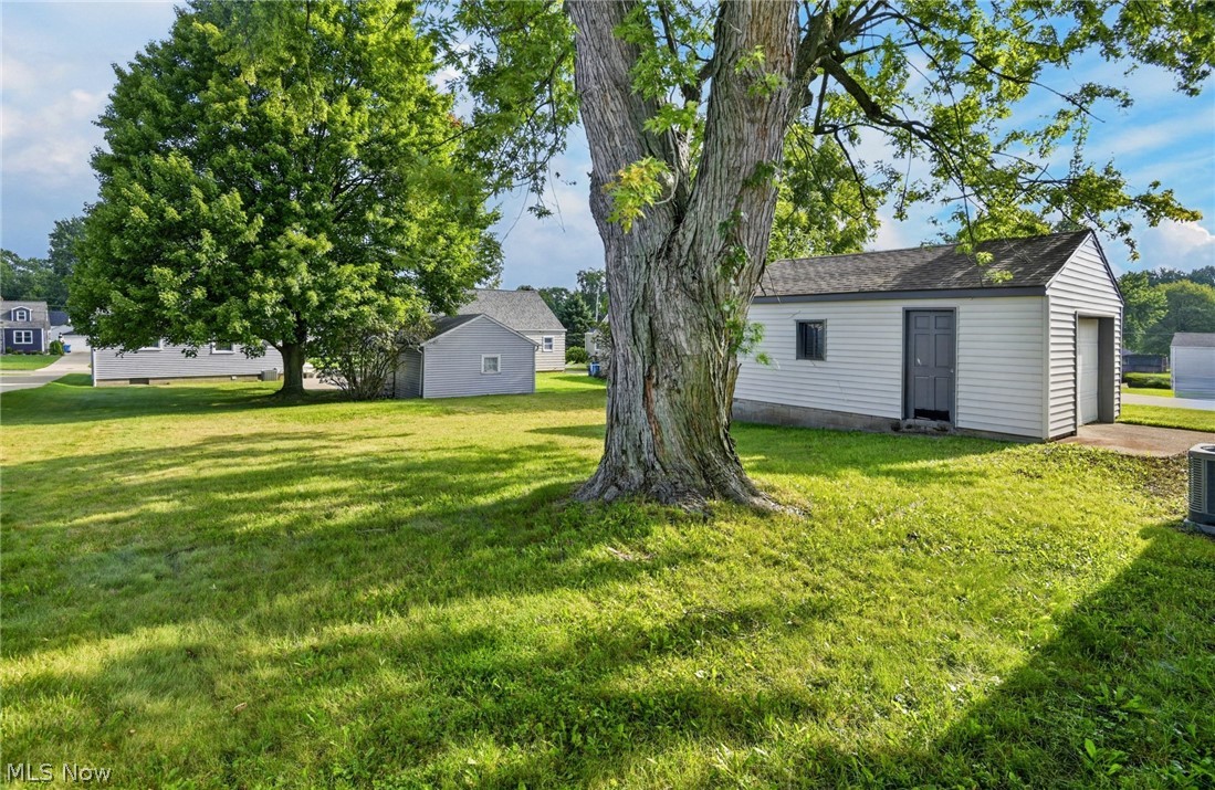 519 Creed Street Struthers OH 44471