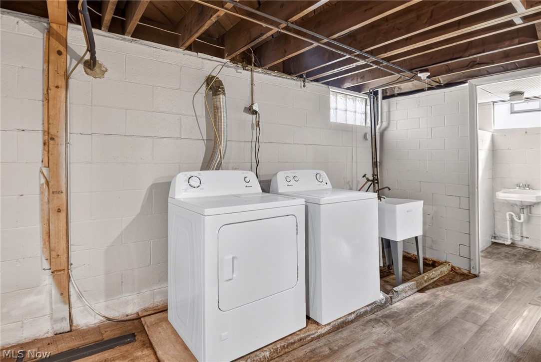 519 Creed Street Struthers OH 44471