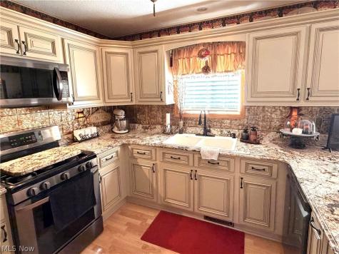 2445 Xavier Drive SE Massillon OH 44646