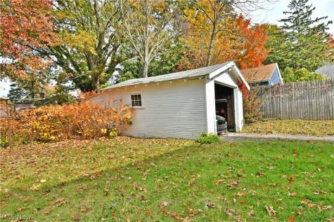 932 Brentwood Avenue Youngstown OH 44511