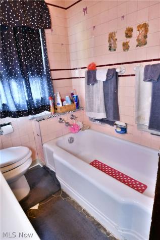 932 Brentwood Avenue Youngstown OH 44511