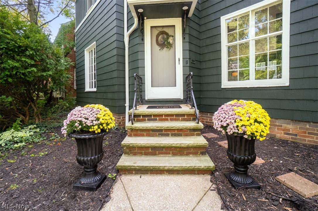2548 Ashurst Road University Heights OH 44118