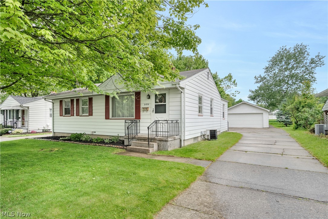 3854 Whippoorwill Lane Youngstown OH 44511