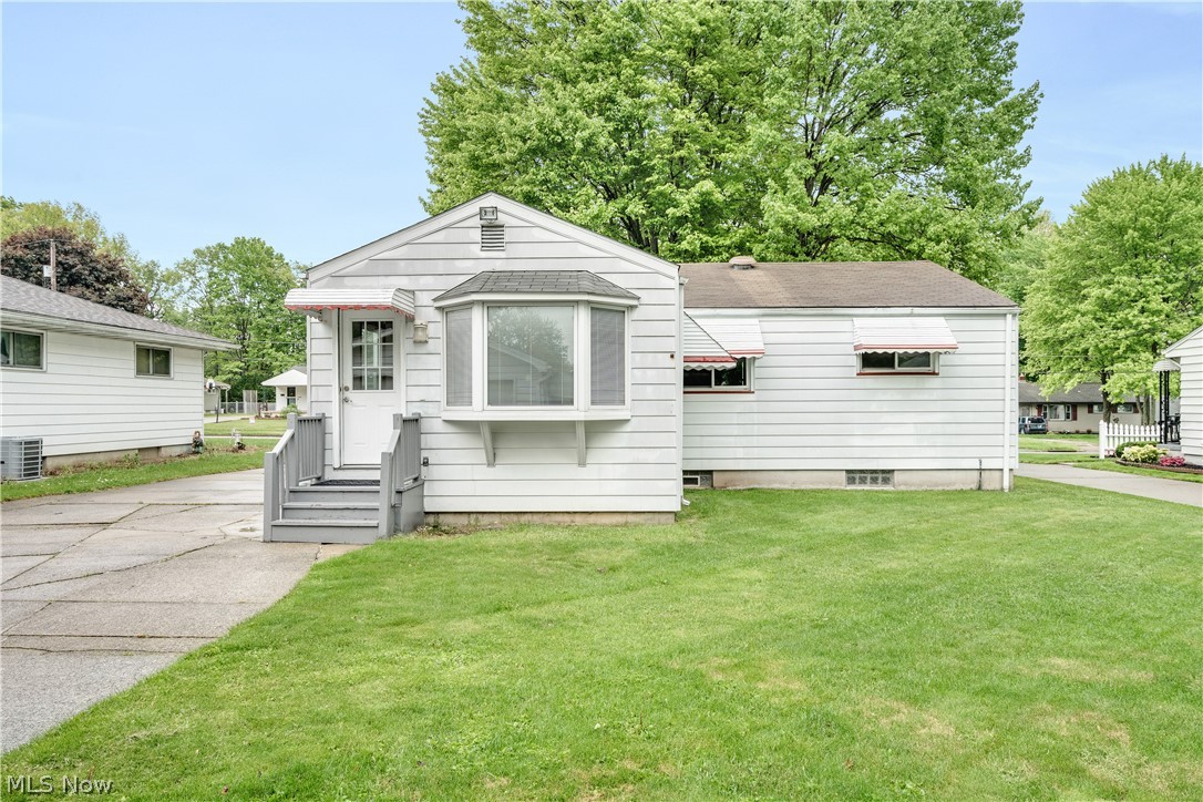 3854 Whippoorwill Lane Youngstown OH 44511