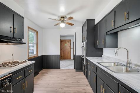 3854 Whippoorwill Lane Youngstown OH 44511
