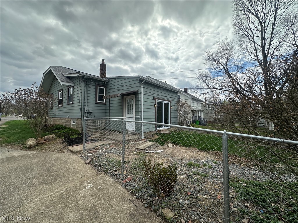 5040 E 88th Street Garfield Heights OH 44125