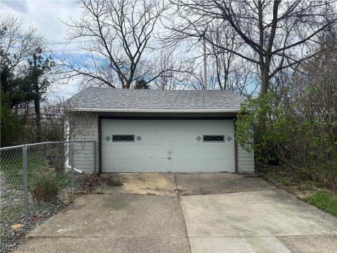 5040 E 88th Street Garfield Heights OH 44125