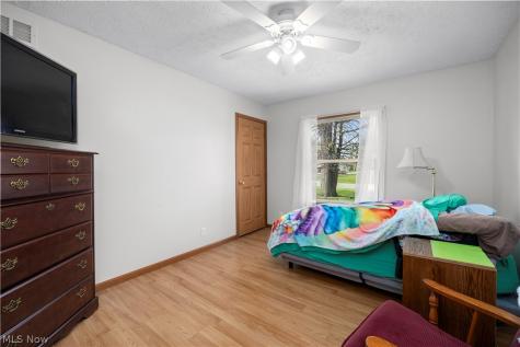 2327 Stonepath Street Lorain OH 44052