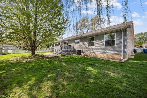 2327 Stonepath Street Lorain OH 44052