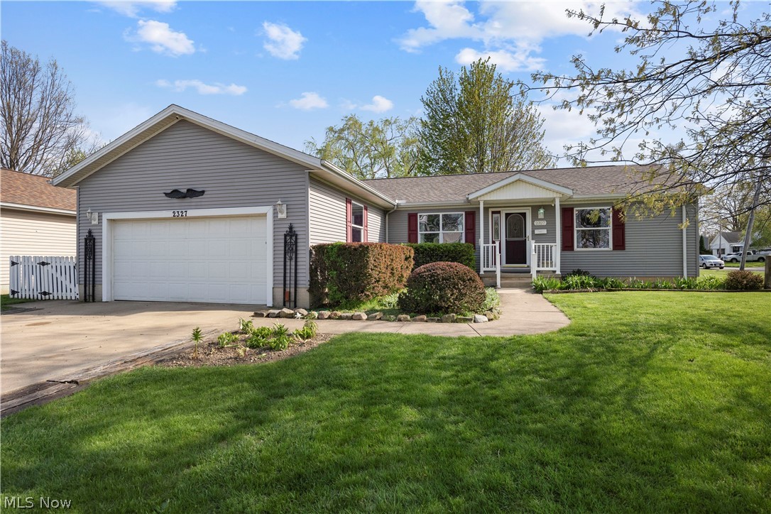 2327 Stonepath Street Lorain OH 44052
