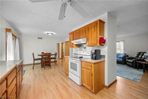 2327 Stonepath Street Lorain OH 44052