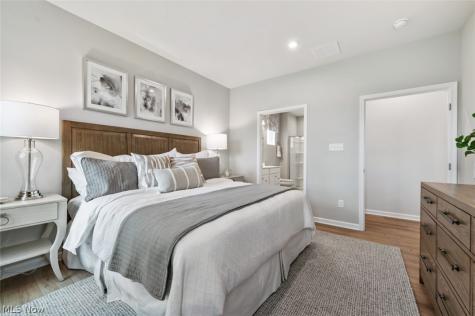 1144 Hunting Hollow Grafton OH 44044