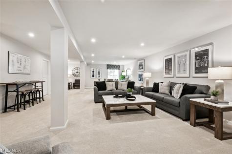 1144 Hunting Hollow Grafton OH 44044