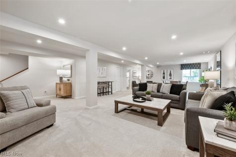 1144 Hunting Hollow Grafton OH 44044