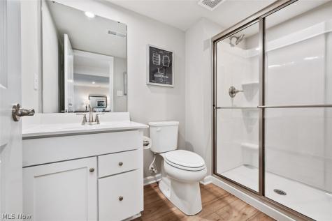 1144 Hunting Hollow Grafton OH 44044