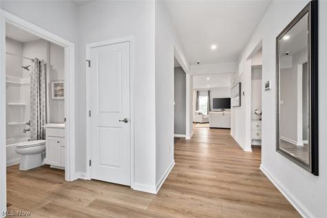 1144 Hunting Hollow Grafton OH 44044