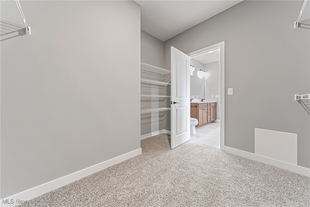 594 Iris Place Aurora OH 44202