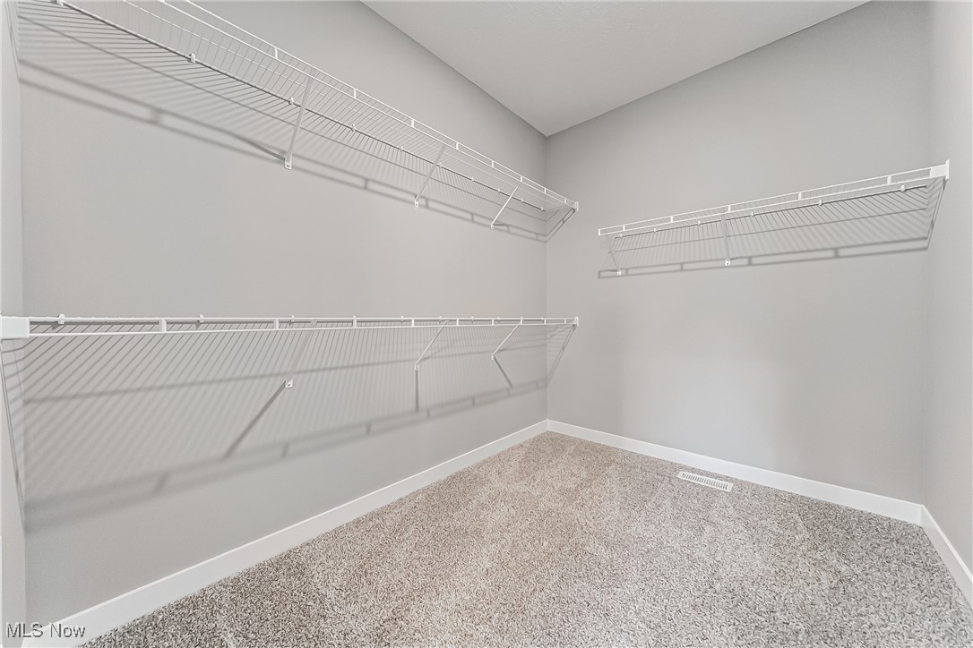 594 Iris Place Aurora OH 44202