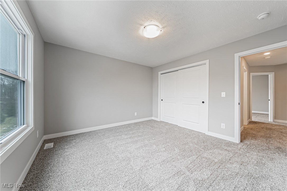 594 Iris Place Aurora OH 44202