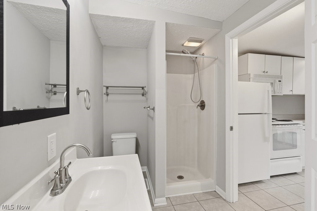 7981 Kinsman Road Novelty OH 44072