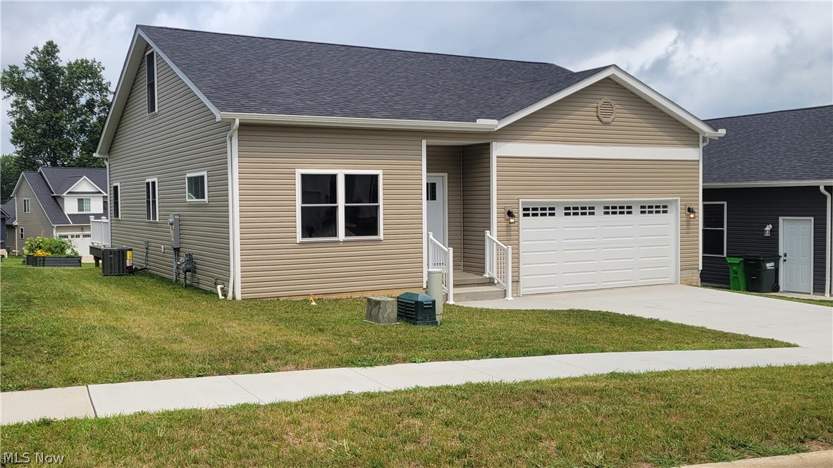 385 Thorn Way Doylestown OH 44230